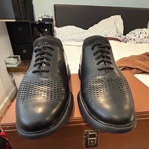 Cole Haan Zero Ground Black Athletic Dress Shoe size 8.5